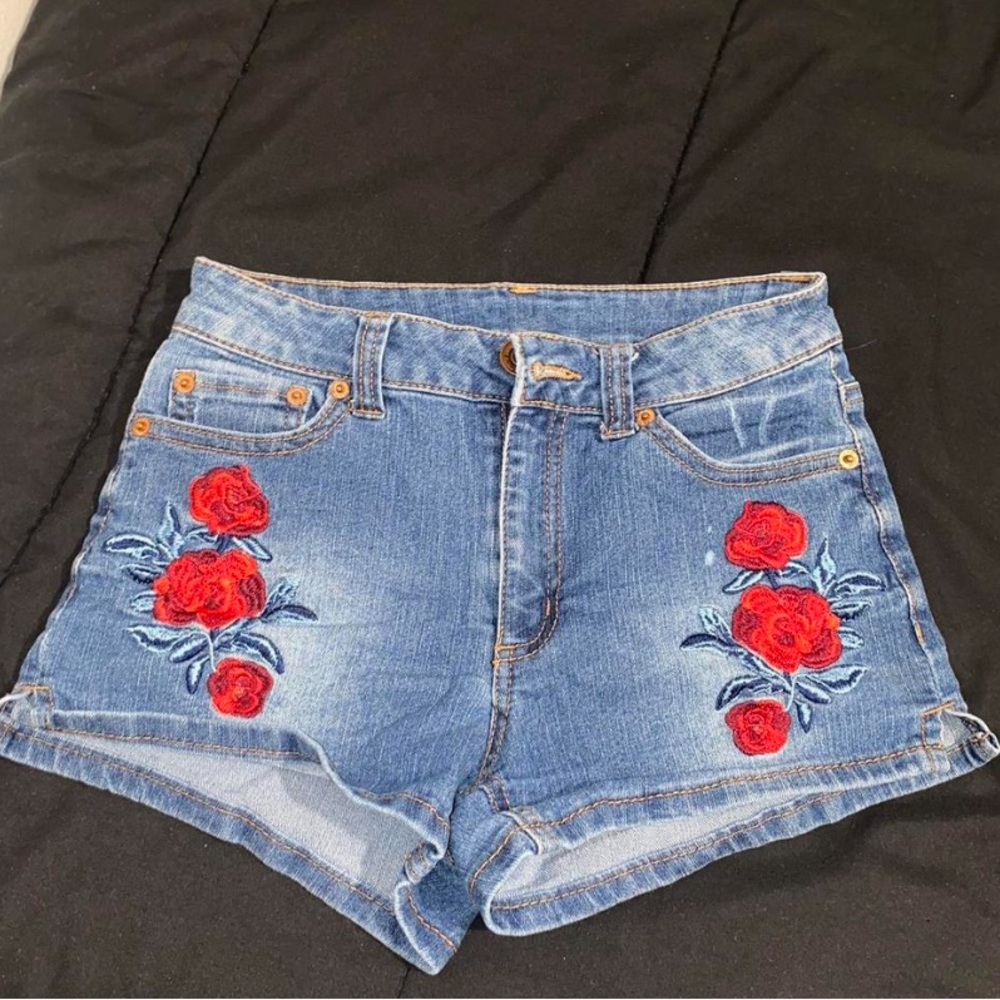 Size 1 high waisted embroidered rose denim shorts.